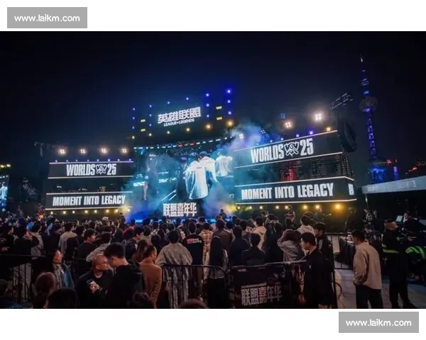英雄联盟全球总决赛舞台上的荣耀对决与时代传奇书写电竞新篇章